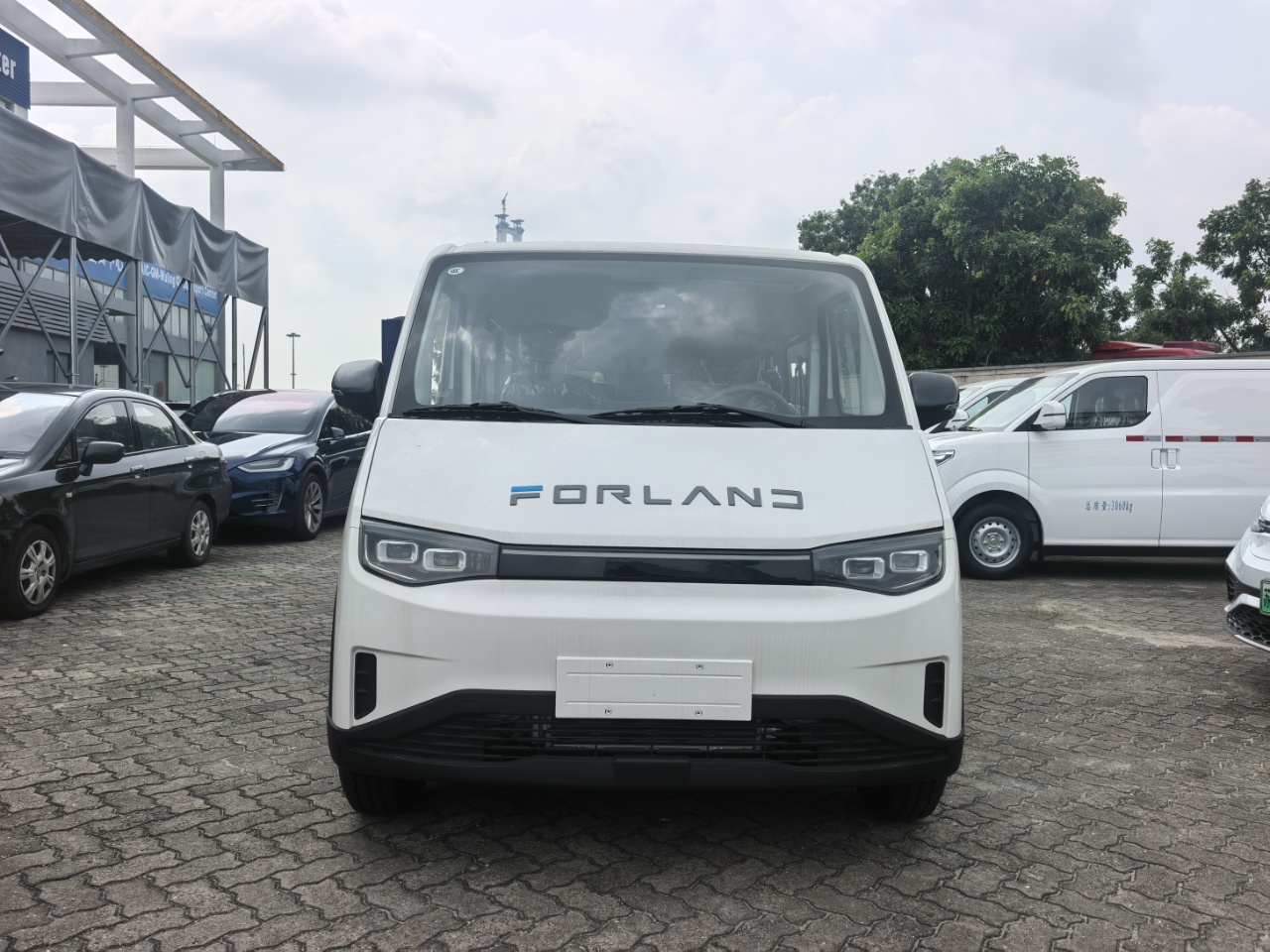FOTON VIEW U8 19-Seater EV Passenger Van 🚐⚡ - Image 3